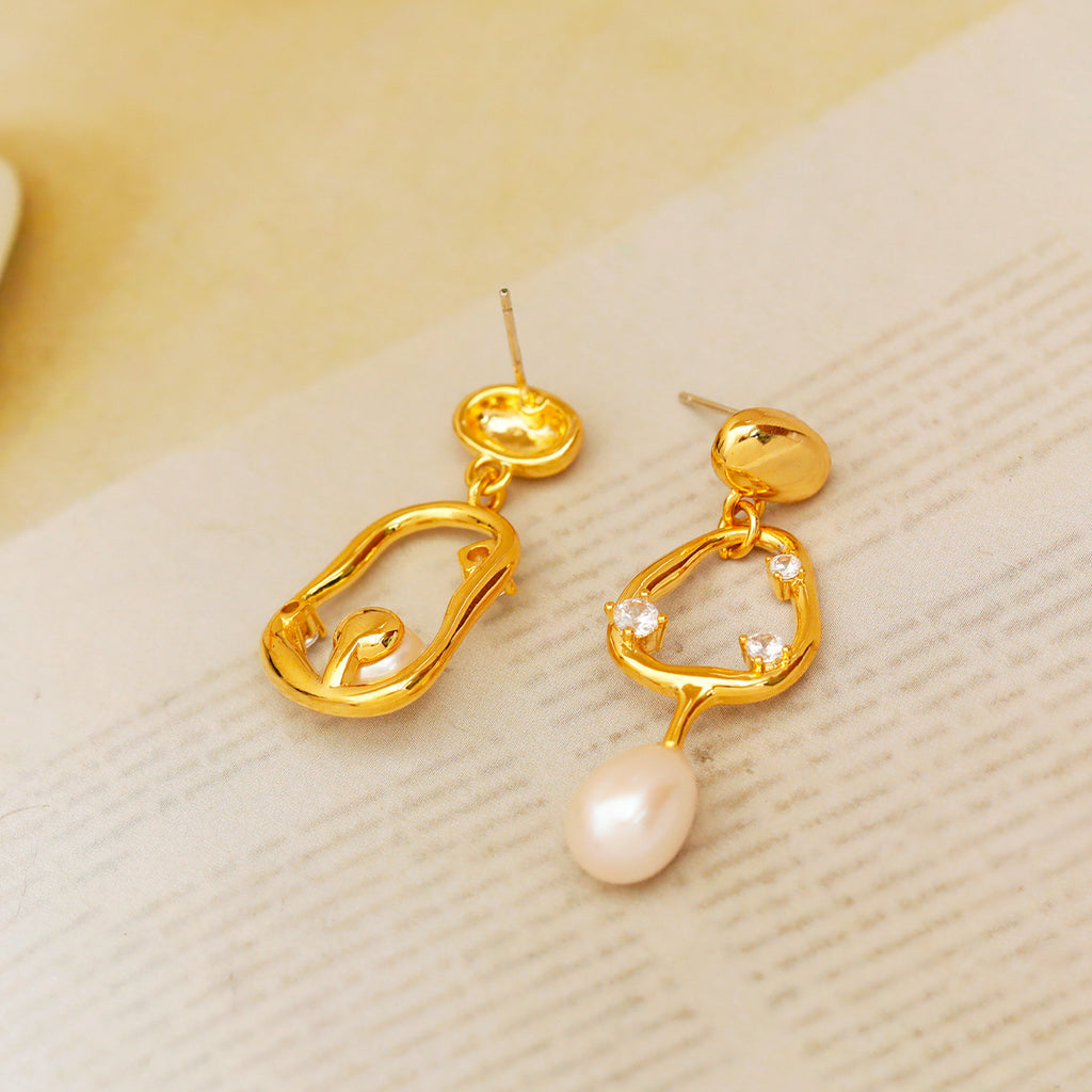 Freshwater Pearl Drop Earrings