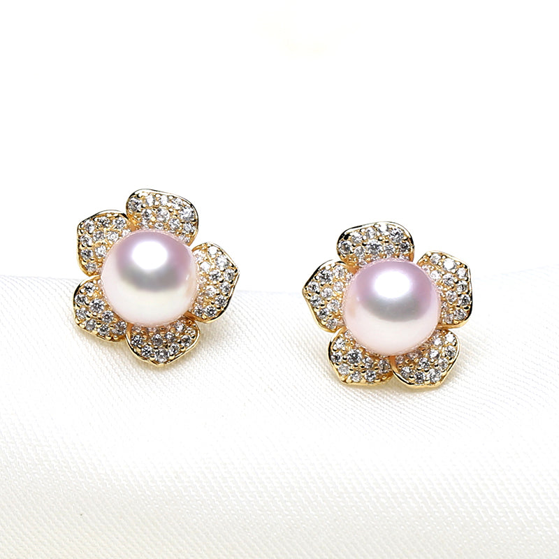 Akoya Pearl Stud Earrings in 14k Gold