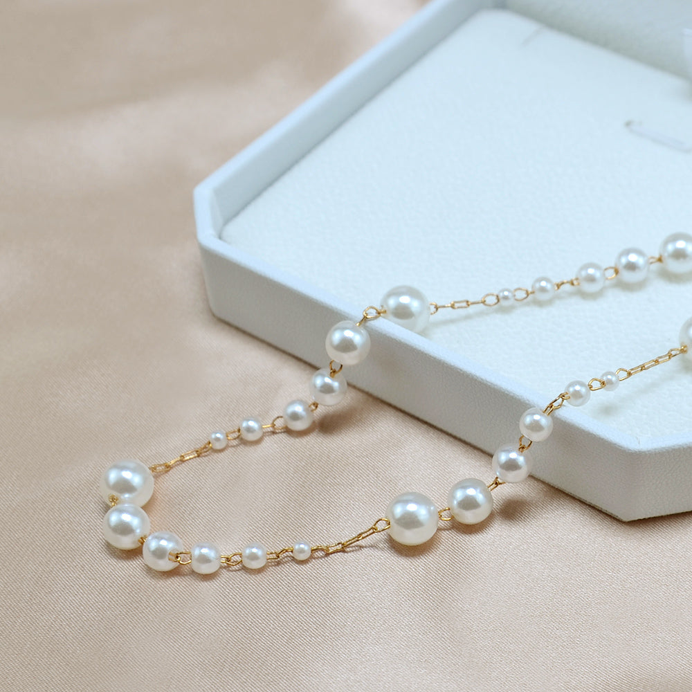 Hand-woven Freshwater Pearls Necklace