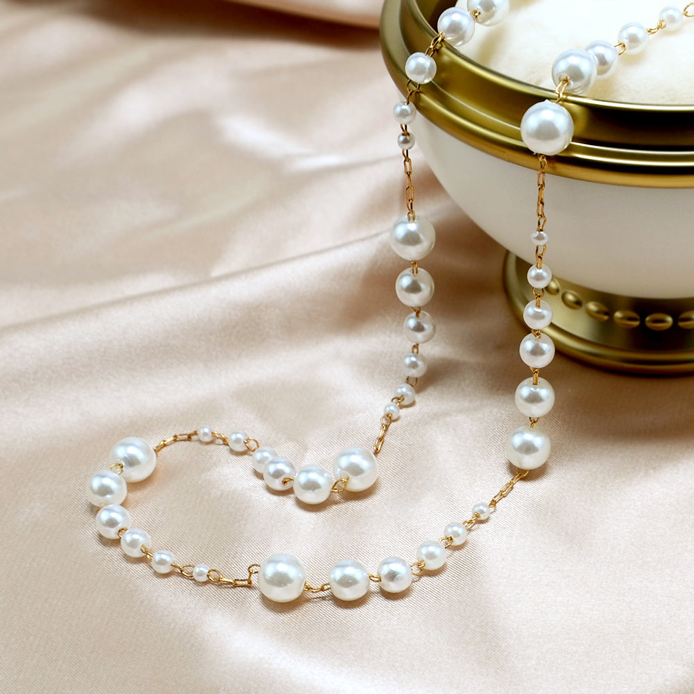 Hand-woven Freshwater Pearls Necklace