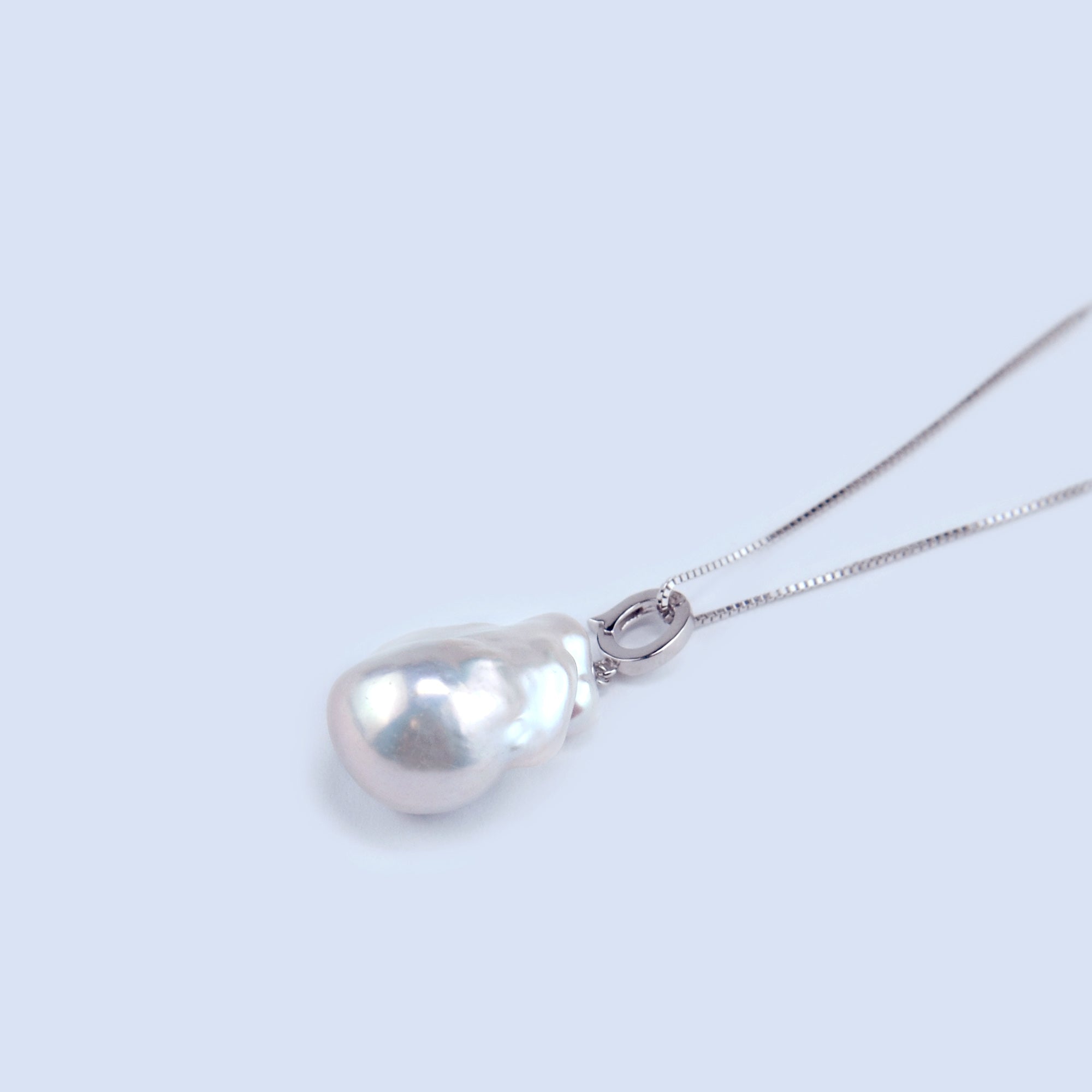Natural Baroque Pearl Pendant Necklace