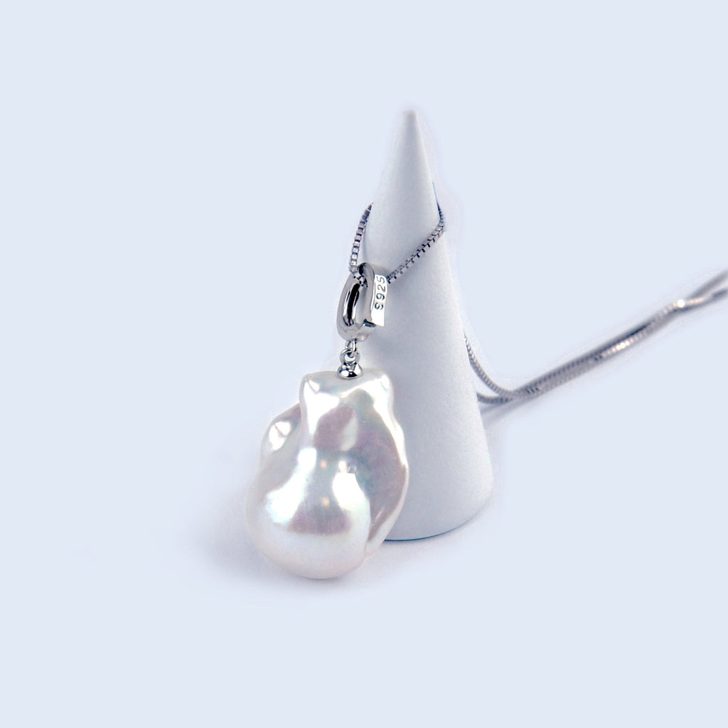Natural Baroque Pearl Pendant Necklace