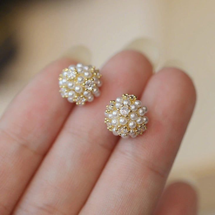 Natural White Pearl Stud Earrings