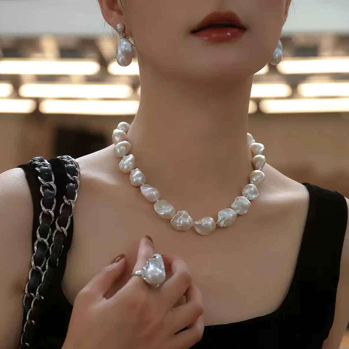 Natural Baroque Pearls Necklace