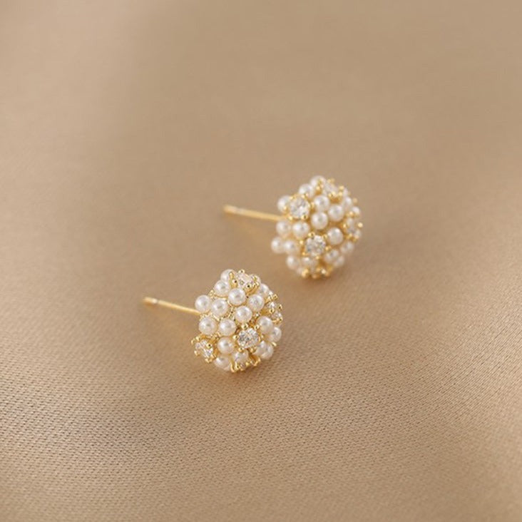 Natural White Pearl Stud Earrings