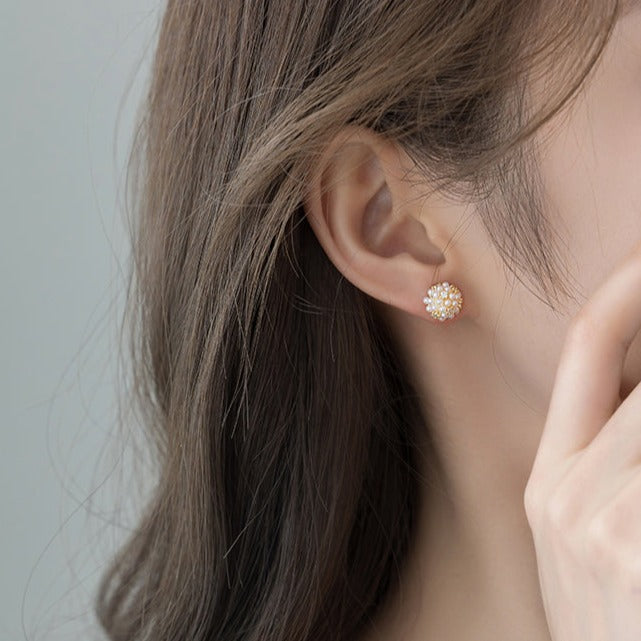 Natural White Pearl Stud Earrings