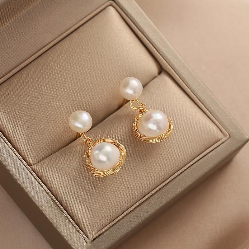 Freshwater Pearl Earrings