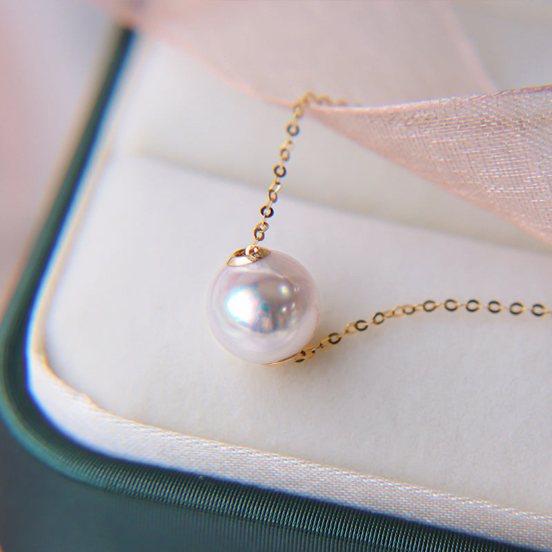 Japanese AKoya Pearl Necklace in 18K Gold