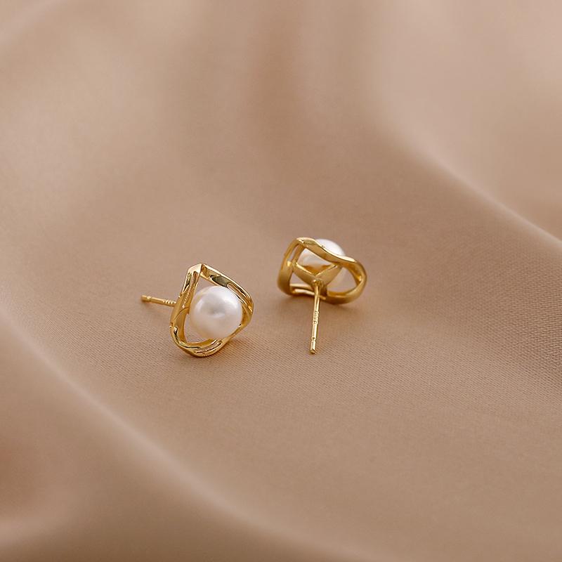 Akoya Pearl Stud Earrings