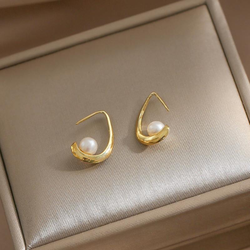 Freshwater Pearl Hoop Earrings